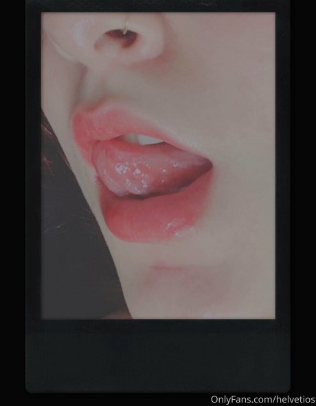 Oriana Leal onlyfans model images