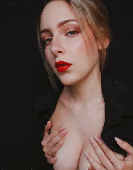 Oriana Leal onlyfans nude pictures