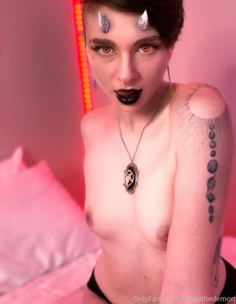 Birdiethedemon onlyfans nude leak