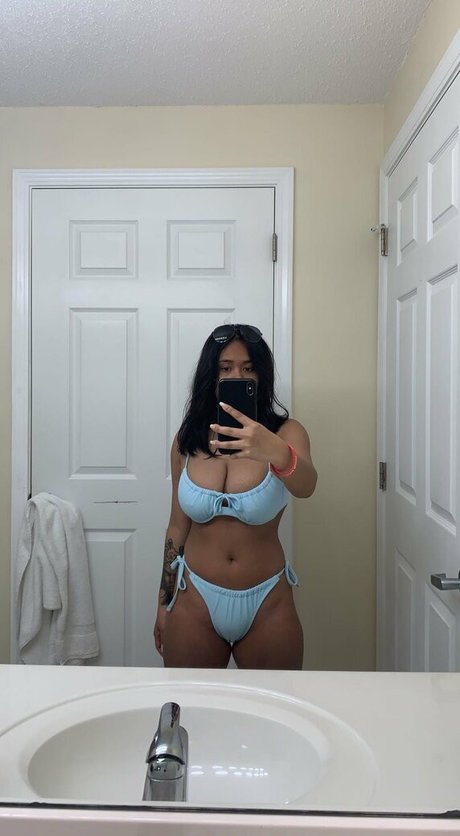 Oyasia nude only fans leaks