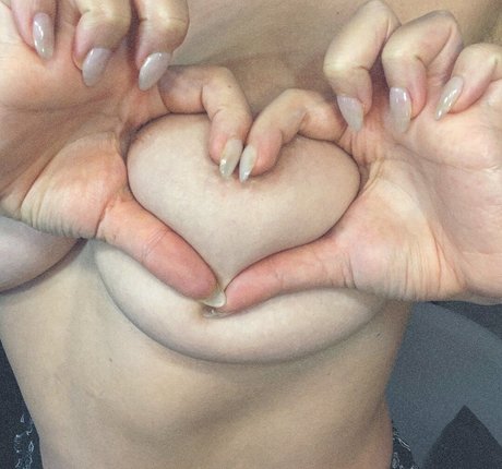 mariannan onlyfans tits