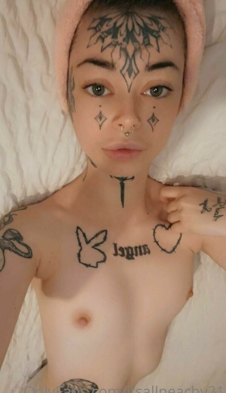 itsallpeachy21 onlyfans leaked pics
