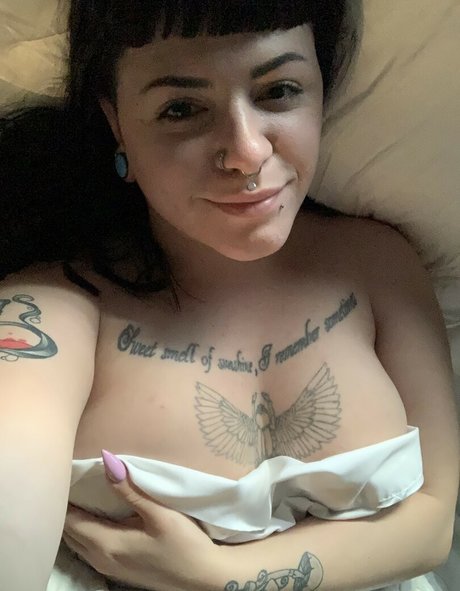 BettiesPaige only fans leaked