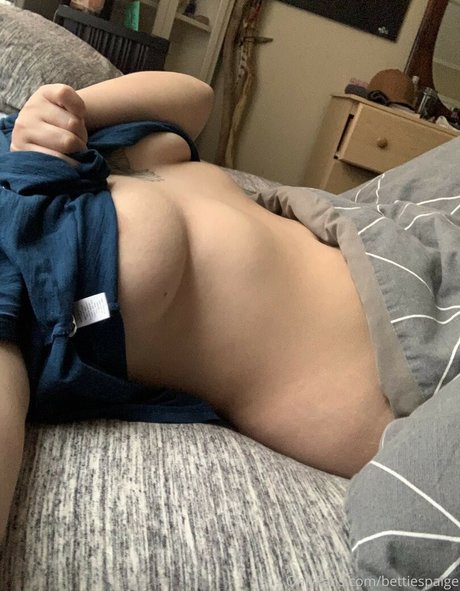 BettiesPaige onlyfans nude leaked