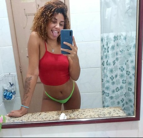 Nenistricolor ass onlyfans