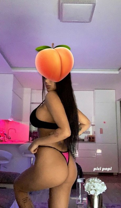 Merci Bujdoso onlyfans desnuda