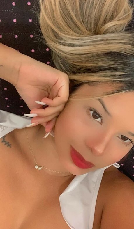 Hanna Sophia onlyfans sextape