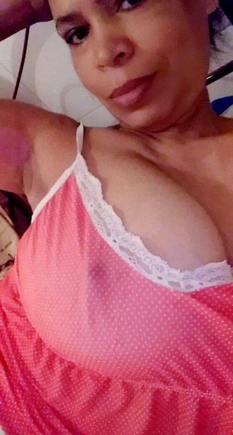 Elizbete Perera onlyfans posts