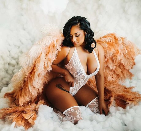 Dic3dpinapple onlyfans strip tease