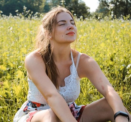 Jasmin Lutke leaked onlyfans.