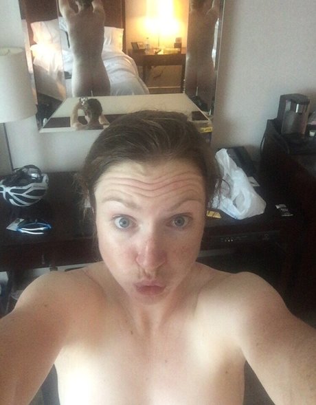 Lauren Kitchen onlyfans nude leaked