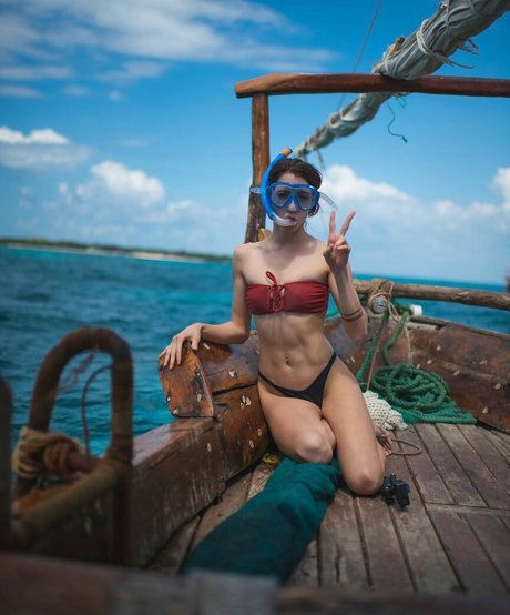 Azrael Renee nude only fans