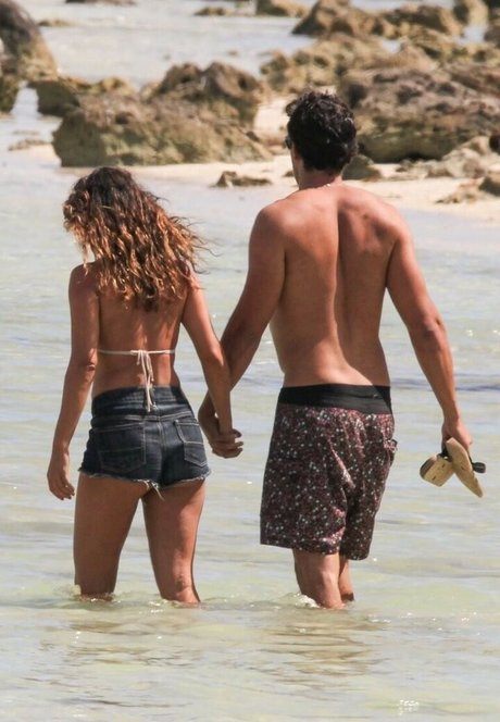 Paula Fernandes free only fans