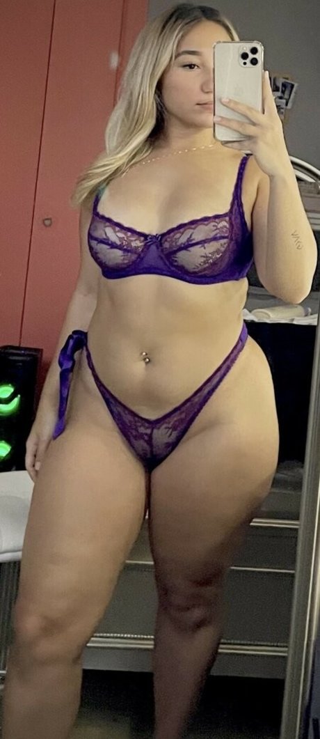 desvalenx onlyfans nude pics