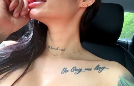 Lara Henao onlyfans nude porn