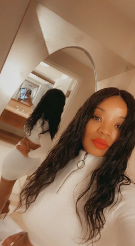 Sweetest Peach nudes only fans