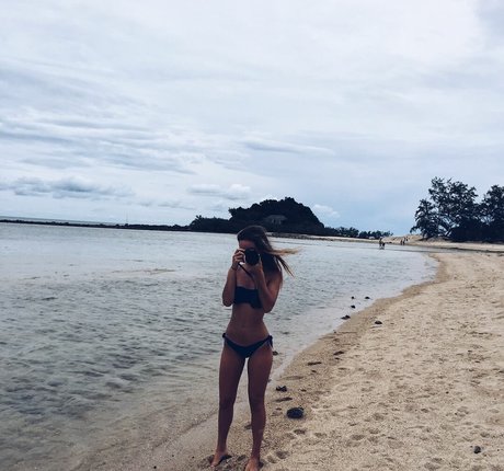 Elena Berri naked only fans