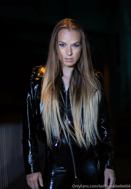 Lady Annabelle onlyfans leak new