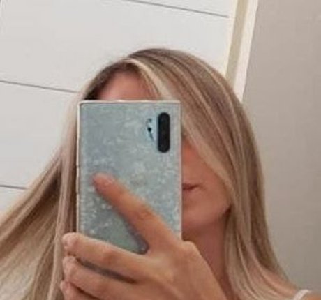 CryptoBunny only fans review