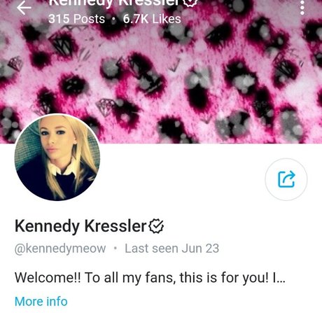 Kennedymeow onlyfans boobs