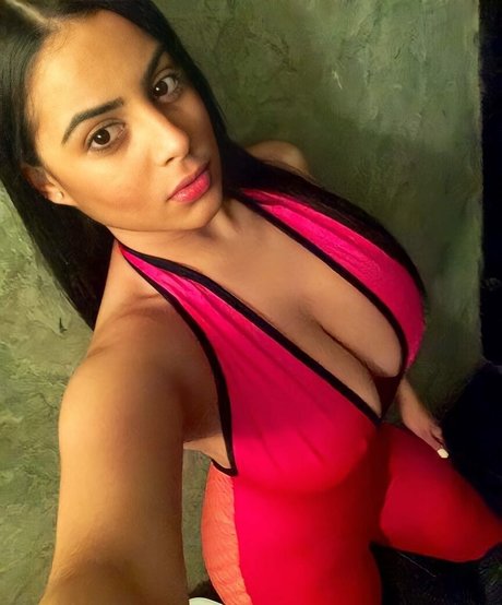 Donya Elshrbeny onlyfans leaked free