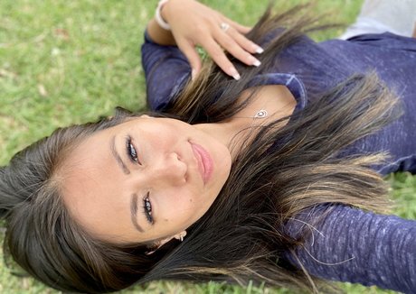 Tinkerbellish Profile pic