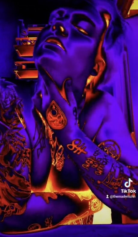 Skeletons twin nude only fans leaks