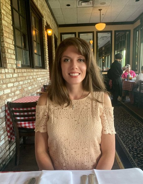 Busty Brooke onlyfans topless