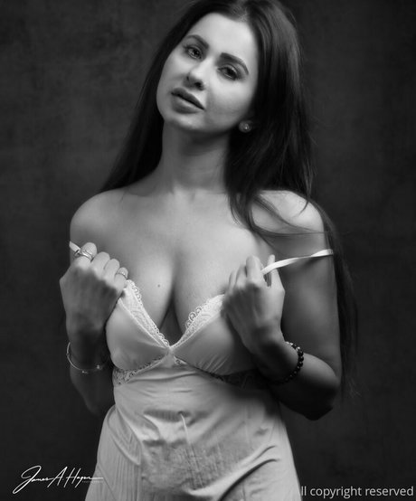 Meeti Kahler only fans naked