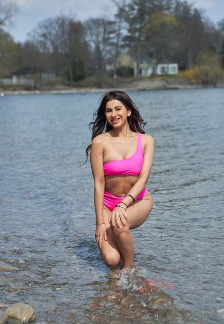 Meeti Kahler onlyfans free content