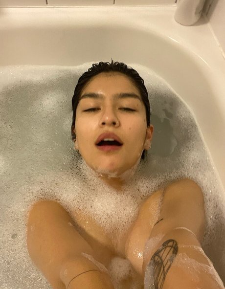 iamjessvaladez onlyfans nude pics