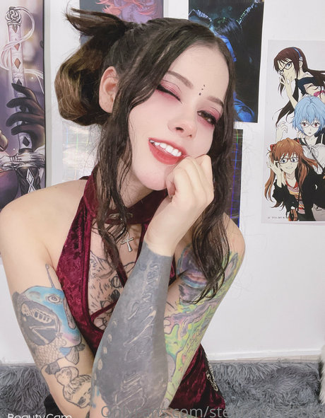 Laura Maya onlyfans leajs