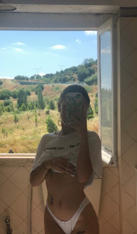 Damntae naked only fans