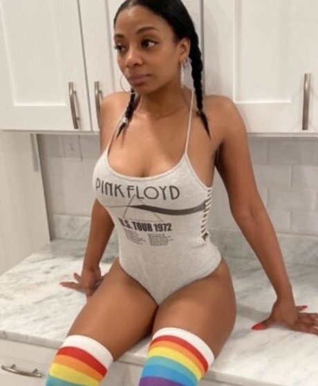 QuietMoney 68 onlyfans star