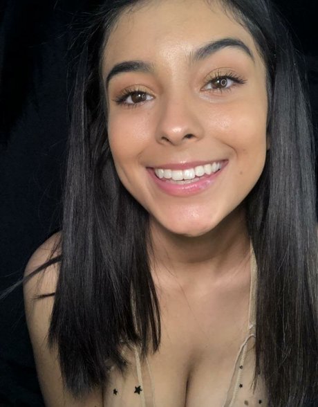 Electra Electraxpeach onlyfans leajs