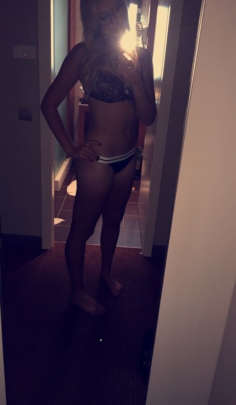 Kristina Mladenovic onlyfans naked leaks