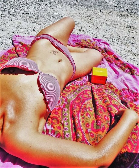 mastertantratanya nude onlyfans leaks