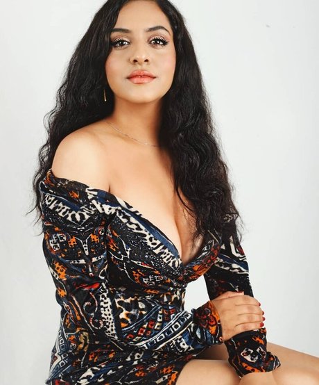 Olfa Fouzai onlyfans nude pictures