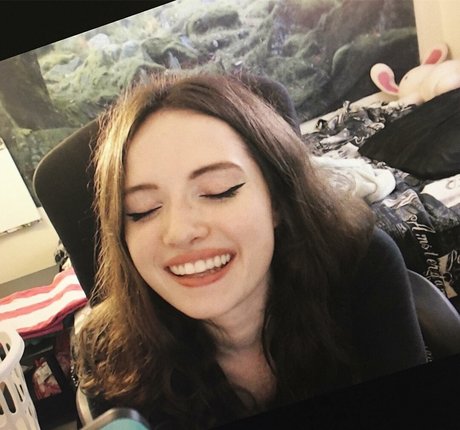 Corrine Moore onlyfans leak