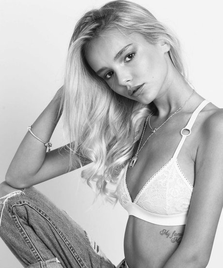 Mishel Zabelman onlyfans leaked dirtyship