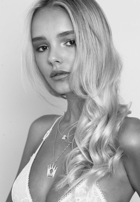 Mishel Zabelman onlyfans leak nudes