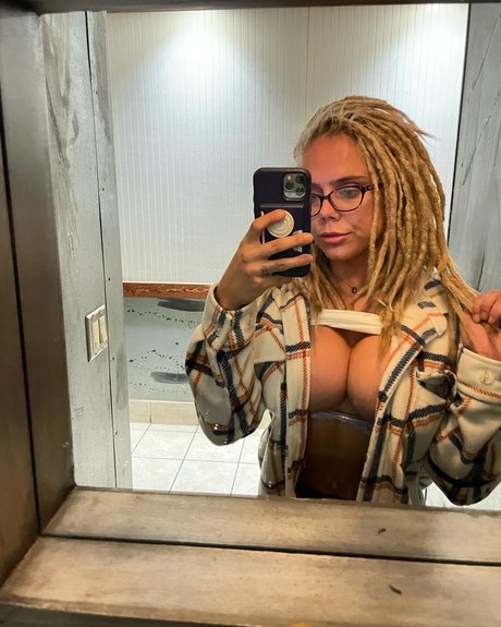Mel With The Dreads leaked onlyfans free