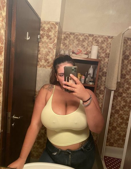 Debora Brandao onlyfans leaks