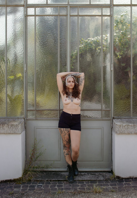 Le Corps La Maison L esprit onlyfans gratis