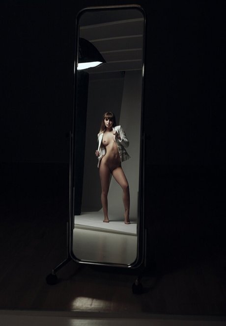 Michela Elley onlyfans model photo