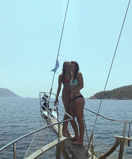 Jodie Anna Burrage sexy onlyfans