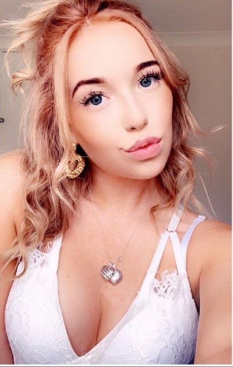 Karina Williamson hot onlyfans