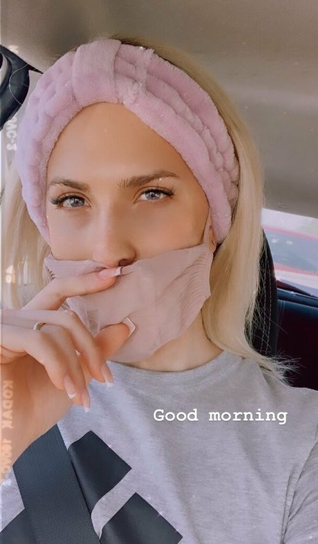 Vanessa9in porn onlyfans