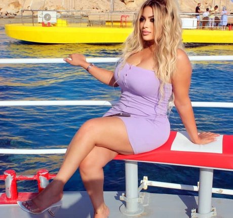 Deli Sana onlyfans archive