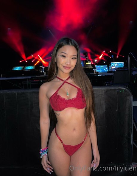 Lily Luen free only fans